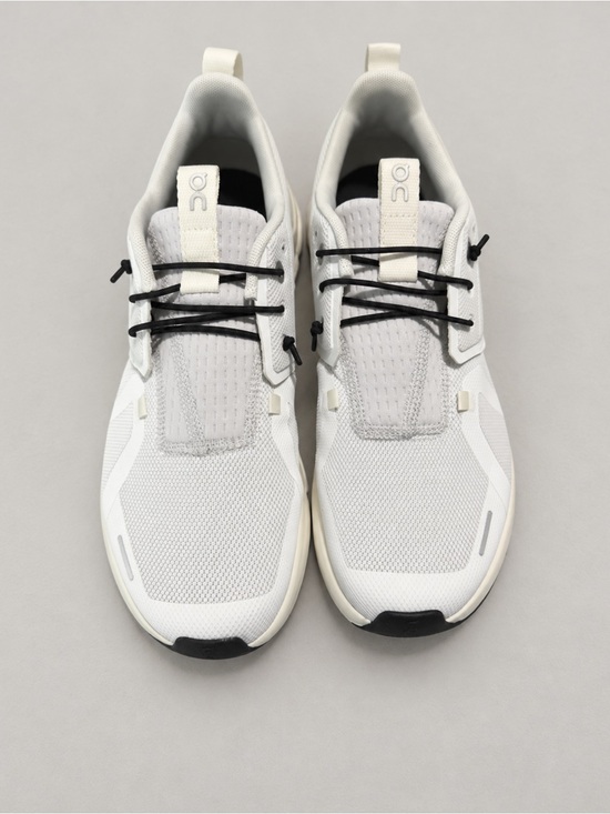 On Running Shoes - OnCloud Running White Athletic Sneakers with Black Accents New without Box